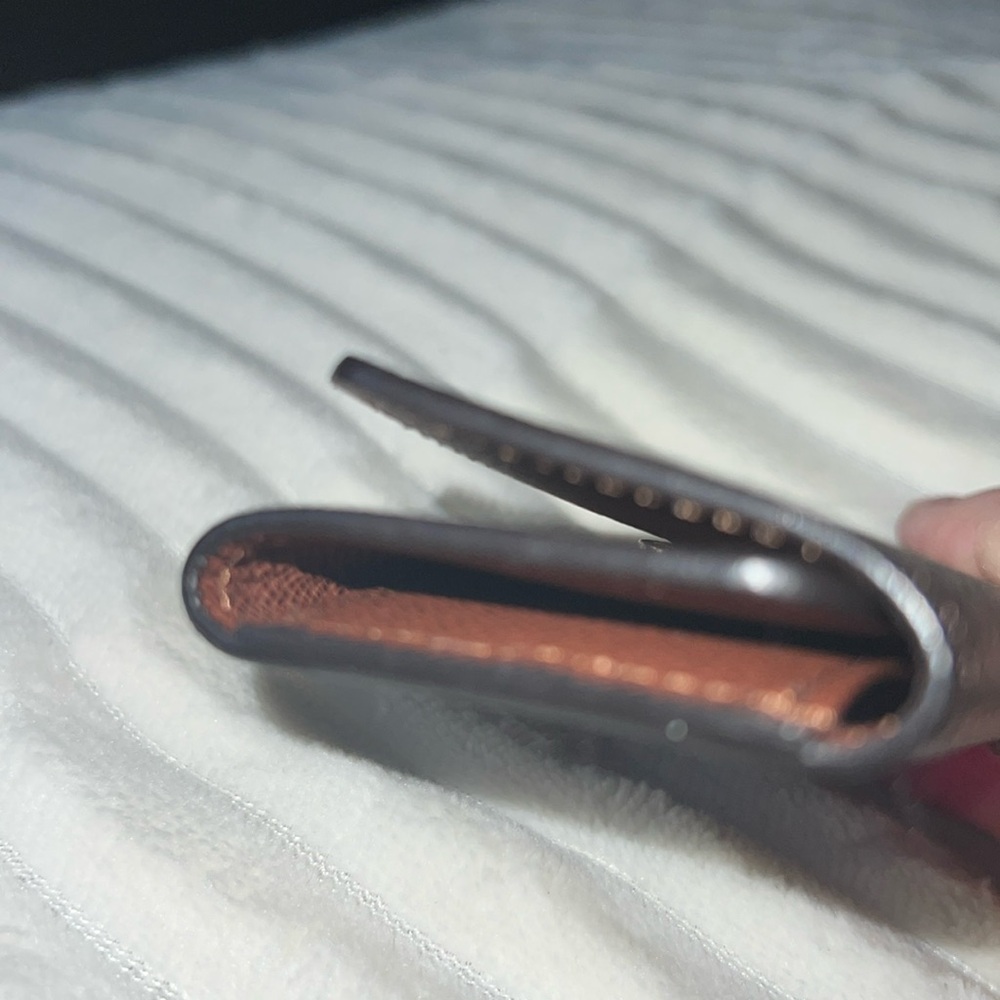 Louis Vuitton 4 Key Holder - Picture 8 of 10
